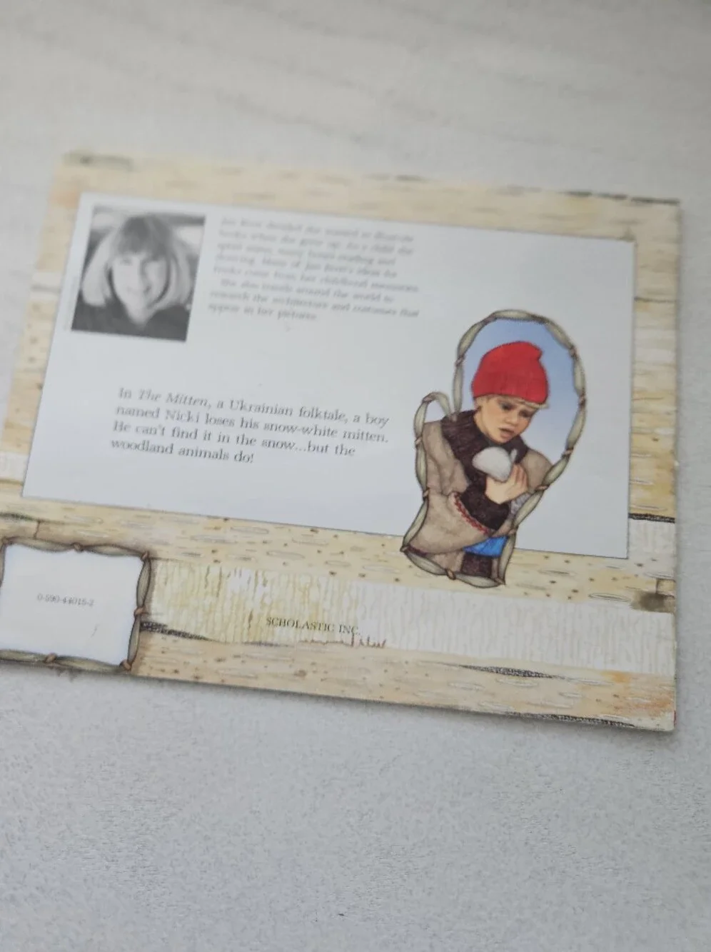 The Mitten by Jan Brett – Scholastic Children’s Book